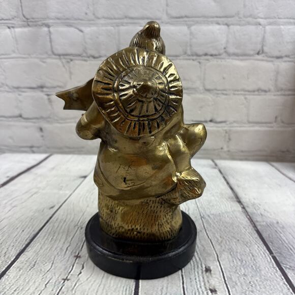 Vintage Brass Statue Chinese Man with Koi Fish 9" tall - 3 Lbs 13 oz - Picture 3 of 8